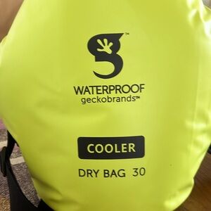 Geckobrands Waterproof 30L Cooler/Dry Bag